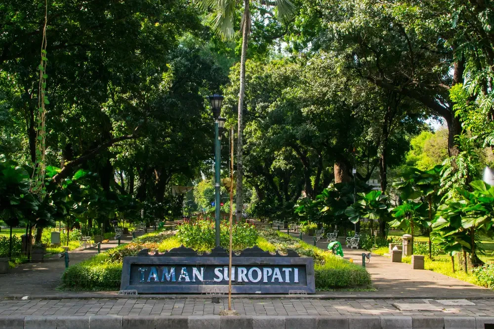 Taman Suropati, Jakarta Pusat