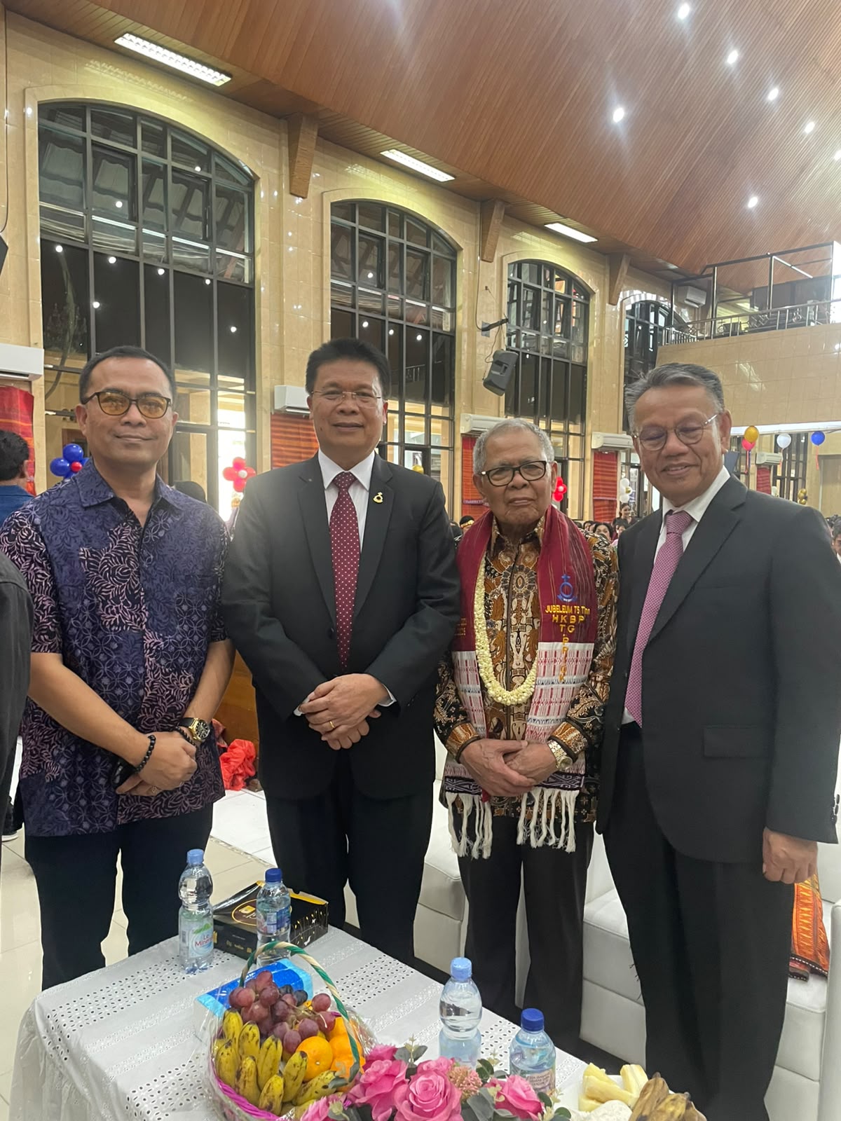 JSC mendampingi Dewan Pembina JSC pada perayaan puncak Jubileum 75 Tahun HKBP Tanjung Priok