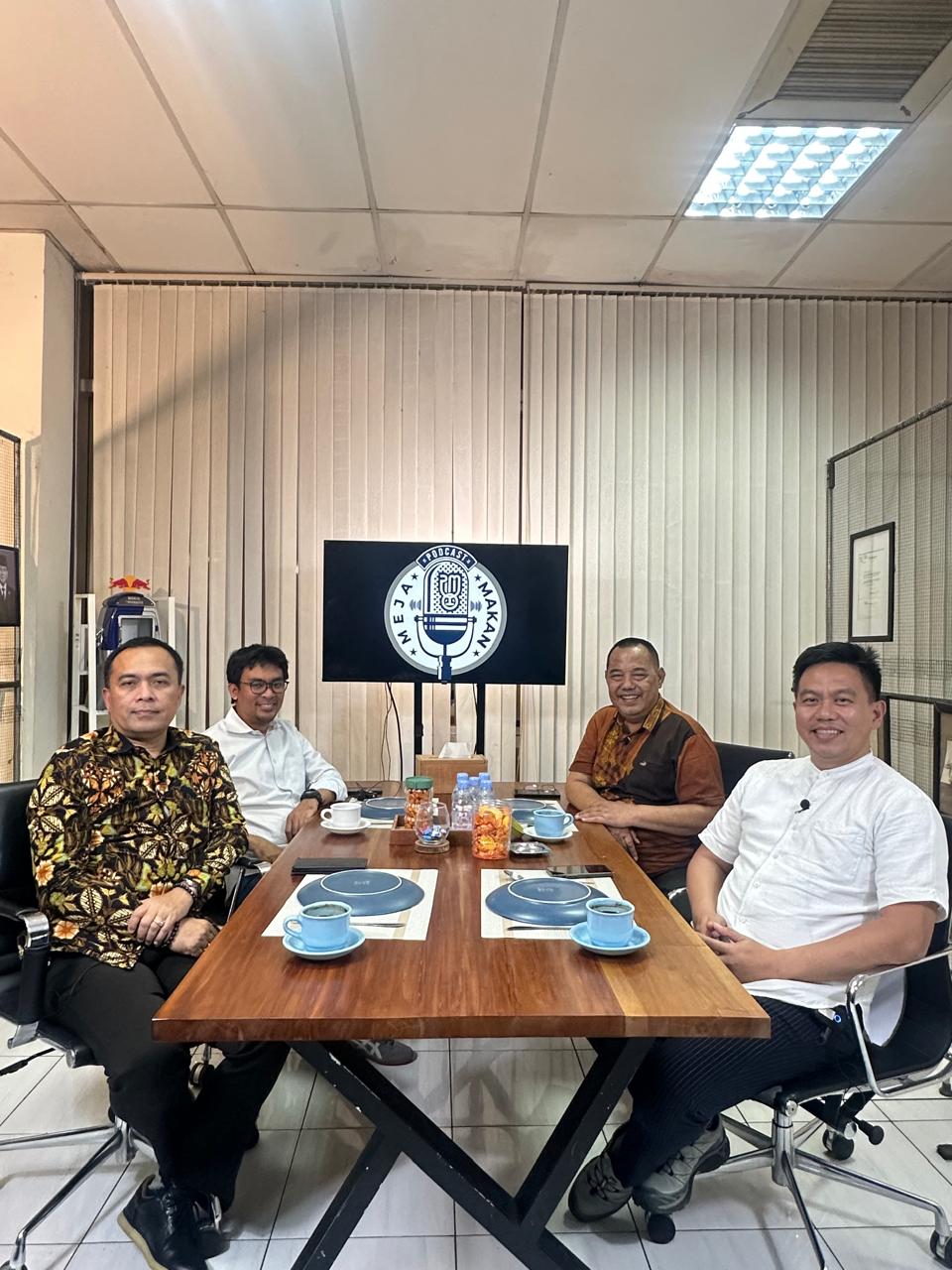 Podcast Meja Makan JSC